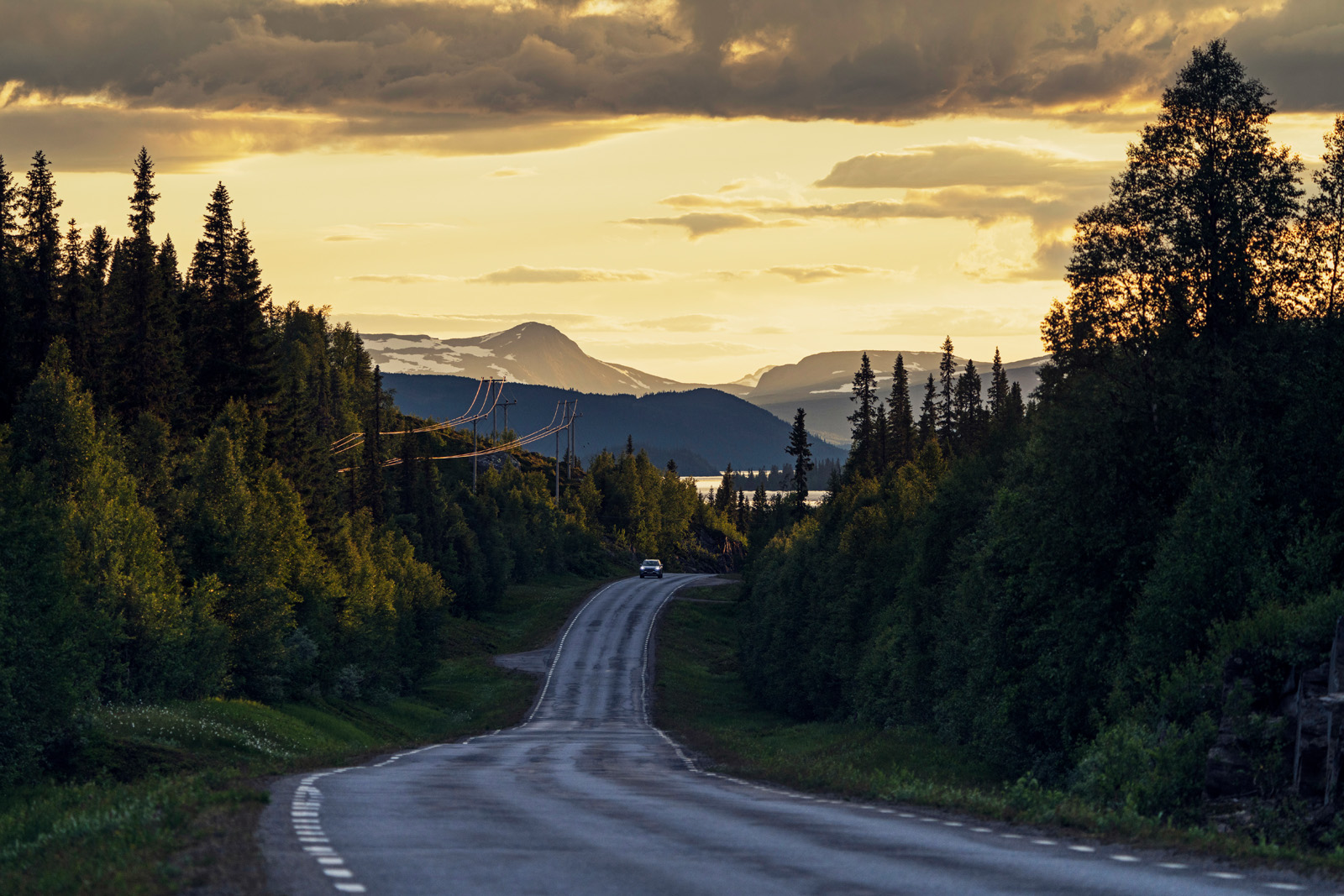 Road leading to mountains